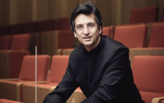 Michael Sanderling conducts the Schleswig Holstein Musik Festival Orchestra